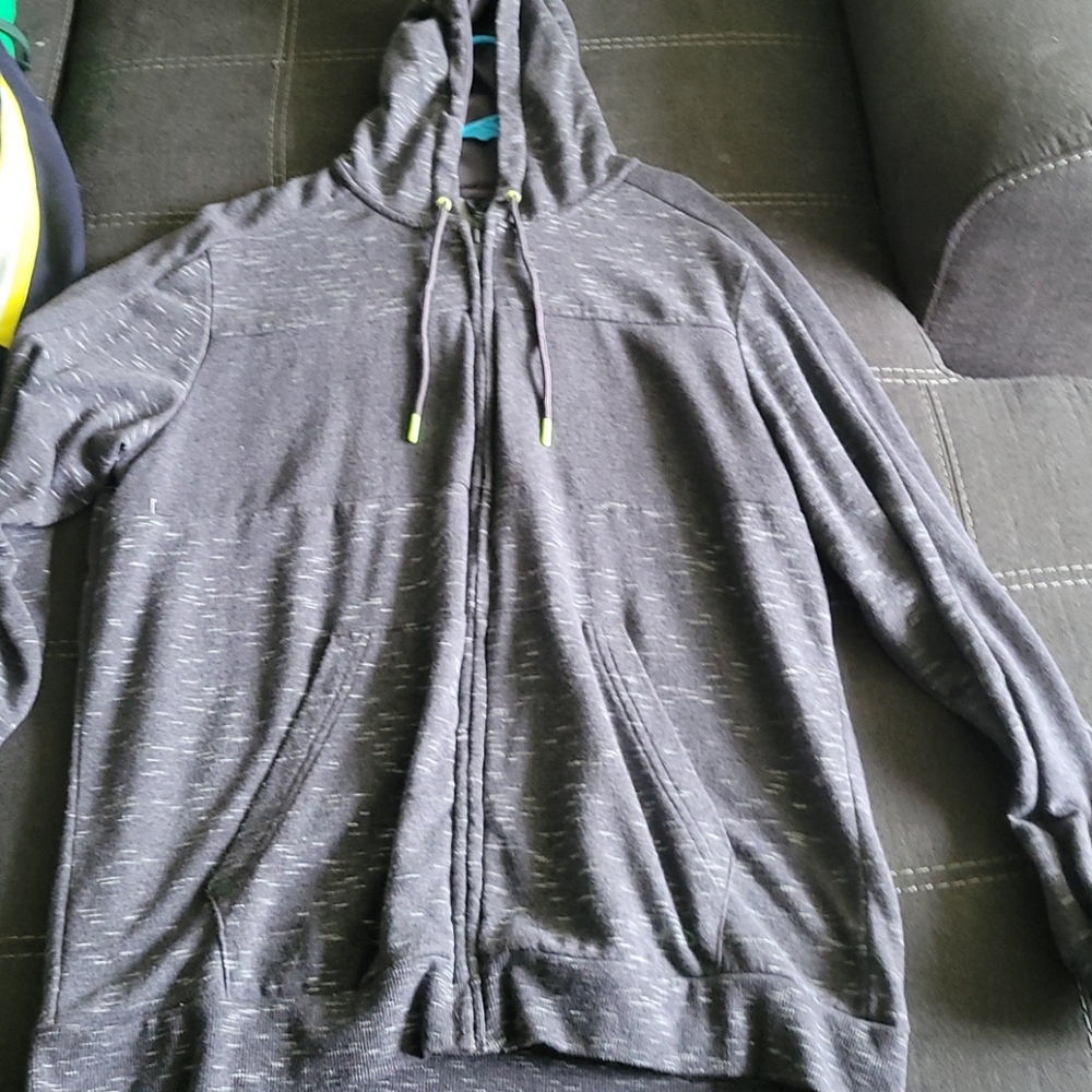 Pro Player Zip-Up size Large